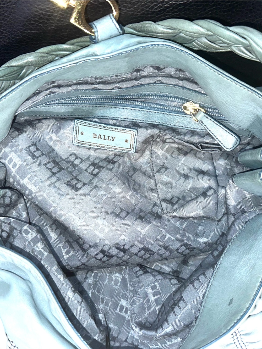 Vintage Bally Lambskin Nappa Leather Hobo | Slate Blue | Gold Hardware | Italy - Picture 13 of 16
